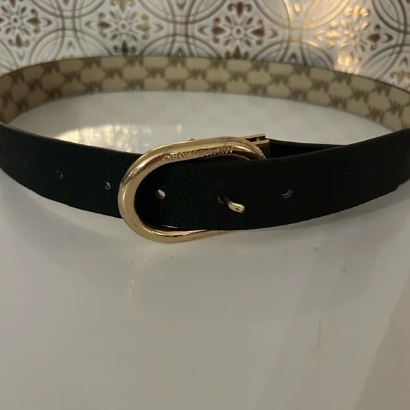 Michael Kors Signature Black and Gold Belt Reversible - Picture 4 of 5